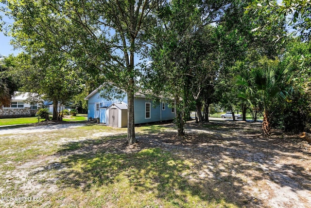 301 N Necaise Ave, Bay Saint Louis, MS 39520 - view of front of property with a front yard