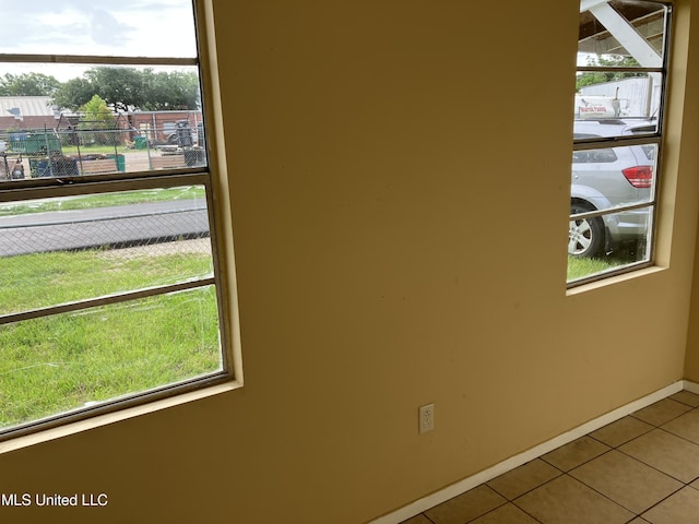 1710 Eastward Dr, Gulfport, MS 39501 - detailed view of baseboards