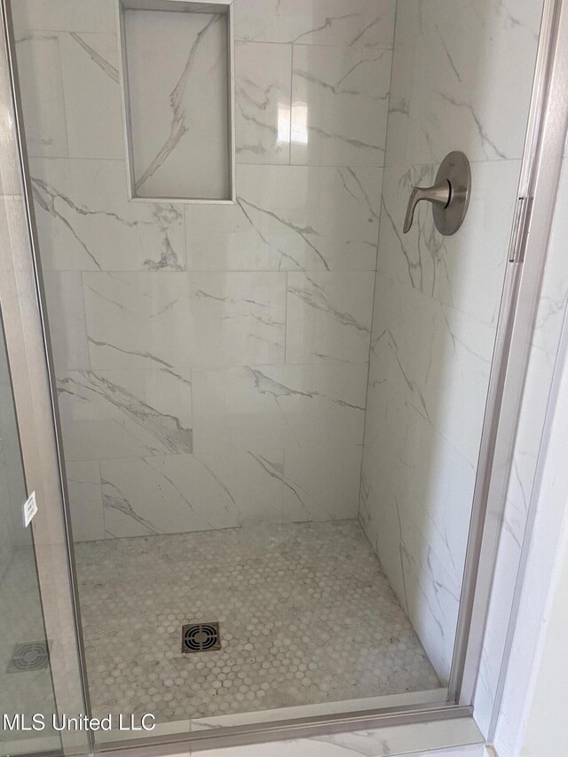 422 Baleigh Way, Canton, MS 39046 - bathroom with a marble finish shower