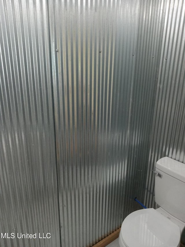 114 S 49th Hwy, Indianola, MS 38751 - bathroom with toilet