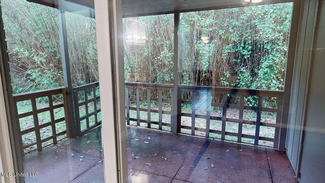 413 Kahler St Unit 27, Gulfport, MS 39507 - view of entryway