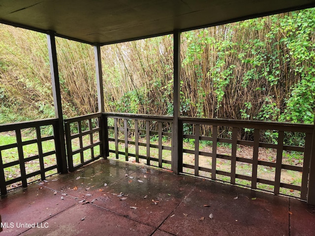 413 Kahler St Unit 27, Gulfport, MS 39507 - view of wooden terrace