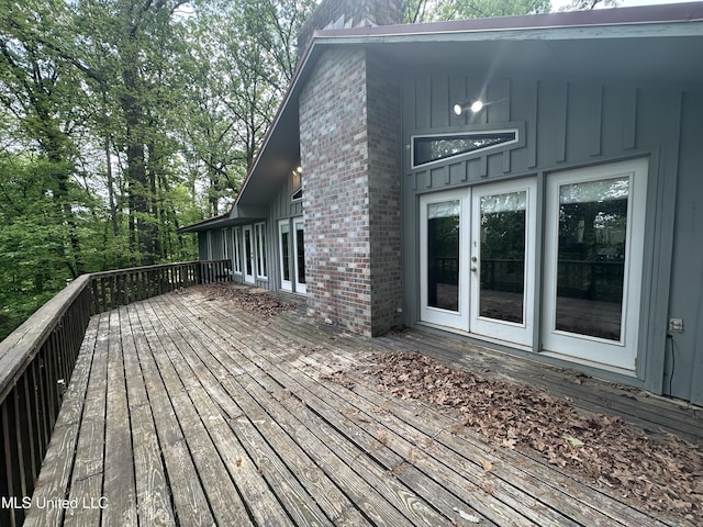 204 Fort Dr, Grenada, MS 38901 - wooden deck featuring french doors