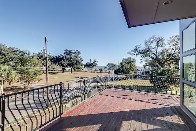 125 Miramar Ave, Biloxi, MS 39530 - view of wooden deck