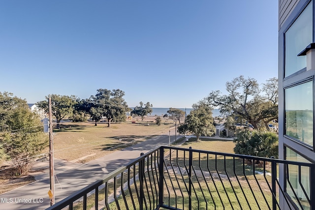 125 Miramar Ave, Biloxi, MS 39530 - balcony with a water view