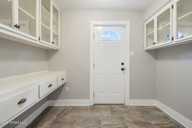 18153 Doc Lizana Rd, Gulfport, MS 39503 - mudroom with baseboards