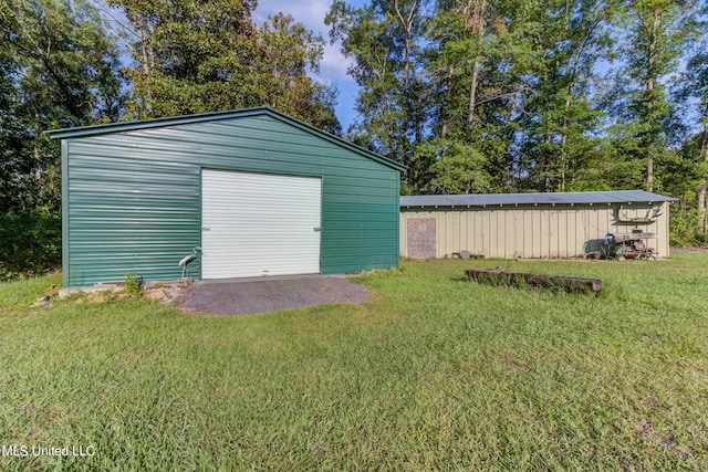 18153 Doc Lizana Rd, Gulfport, MS 39503 - view of outdoor structure featuring an outbuilding