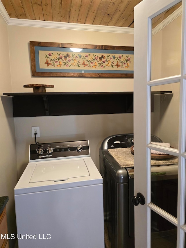 447 Shaker Dr, Senatobia, MS 38668 - laundry room featuring laundry area, washing machine and clothes dryer, wood ceiling, and crown molding