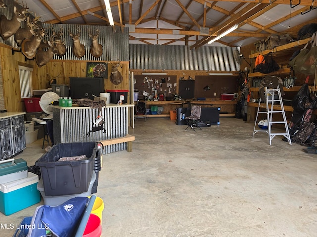 447 Shaker Dr, Senatobia, MS 38668 - garage featuring a workshop area and metal wall