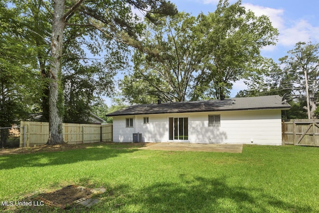 146 Greer Dr, Pearl, MS 39208 - back of property featuring central AC unit and a patio area