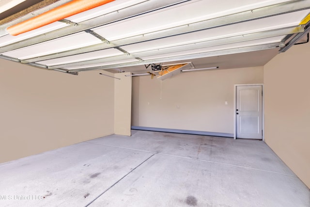 18109 Evergreen Dr, Gulfport, MS 39503 - garage featuring a garage door opener