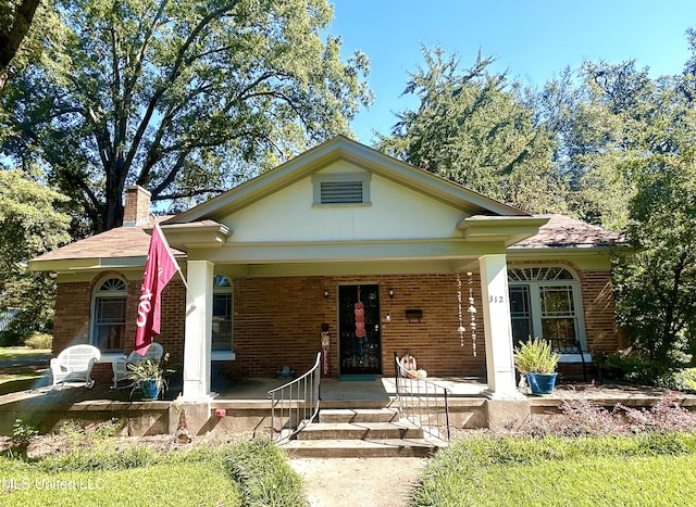 view of front of house featuring a porch