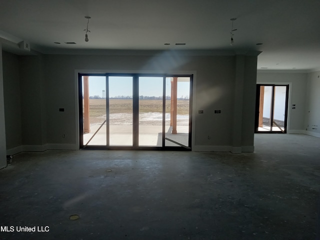 1400 Bayou Dr, Indianola, MS 38751 - unfurnished room with concrete flooring and baseboards