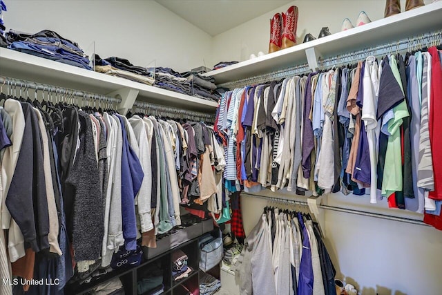 200 Falls Xing, Madison, MS 39110 - view of spacious closet