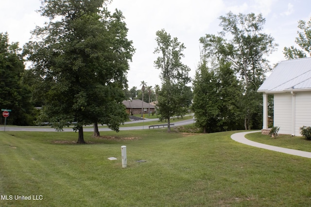 691 Apona St, Diamondhead, MS 39525 - view of green lawn