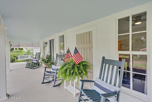 322 NW 2nd Ave, Magee, MS 39111 - view of covered porch