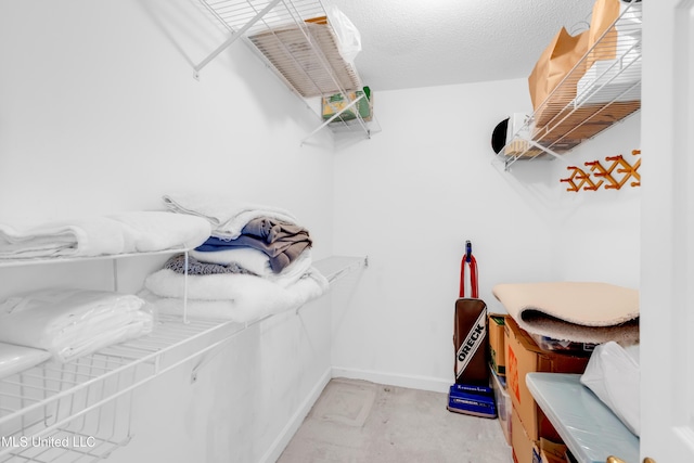 2390 Carter Rd, Biloxi, MS 39531 - view of walk in closet