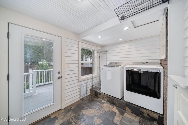 905 Franklin St, Corinth, MS 38834 - washroom featuring washing machine and dryer, recessed lighting, and stone tile flooring