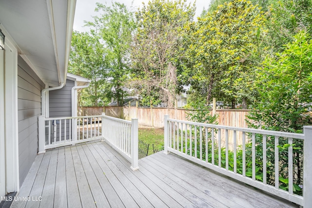 905 Franklin St, Corinth, MS 38834 - view of wooden terrace