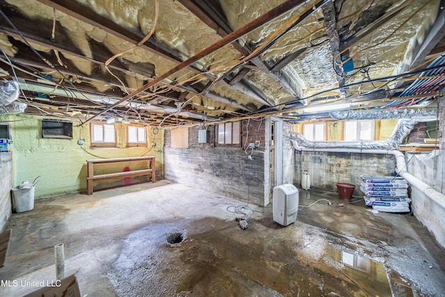 905 Franklin St, Corinth, MS 38834 - view of below grade area