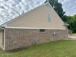 134 Shadow Ln, Batesville, MS 38606 - view of side of property with a yard