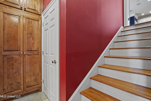 1529 Magnolia St Unit 15, Gulfport, MS 39507 - view of stairway