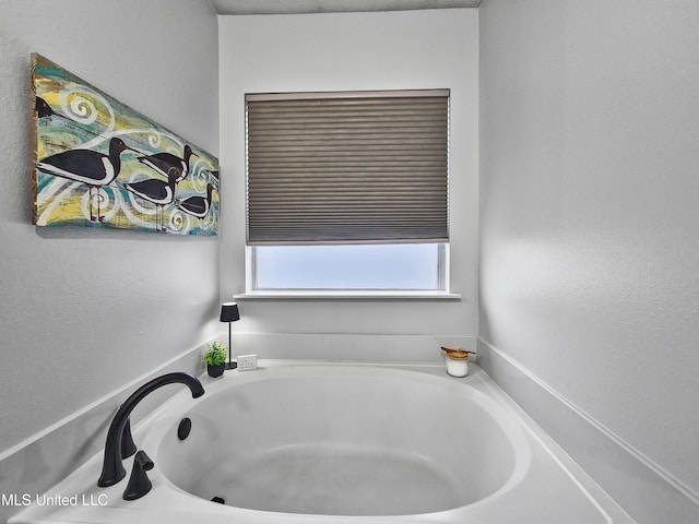 881 Brentwood Dr, Biloxi, MS 39532 - full bath with a garden tub