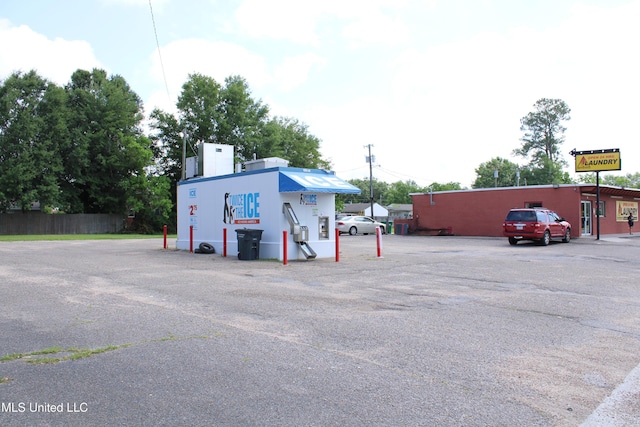 7000 Melrose Dr, Biloxi, MS 39532 - view of uncovered parking lot