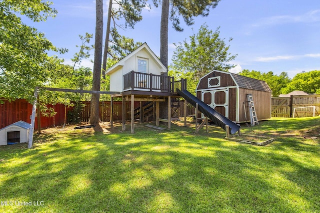 527 Pelahatchie Shore Dr, Brandon, MS 39047 - view of yard featuring a deck and stairway