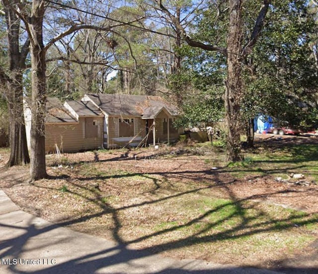 exterior space featuring a porch