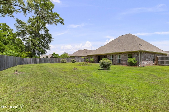 125 Rhodes Ln, Canton, MS 39046 - view of yard
