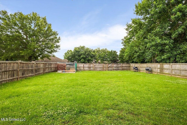 602 Oakview Way, Byram, MS 39272 - view of yard