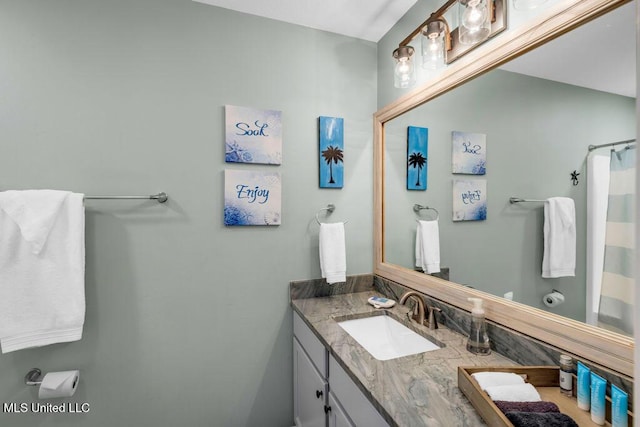 1130 Century Oaks Dr Unit B, Gulfport, MS 39507 - bathroom with vanity and a shower with curtain