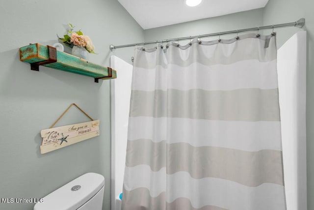 1130 Century Oaks Dr Unit B, Gulfport, MS 39507 - bathroom featuring toilet and a shower with shower curtain
