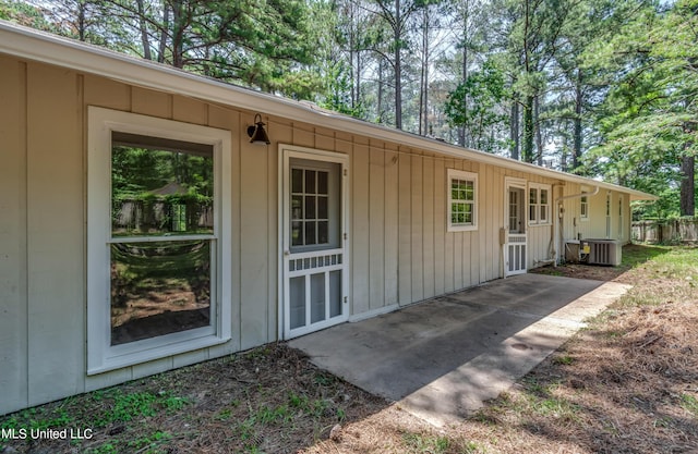 551 Holly Bush Rd, Brandon, MS 39047 - entrance to property with a patio and central AC