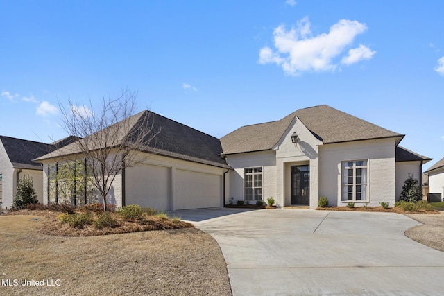 view of front of house with a garage