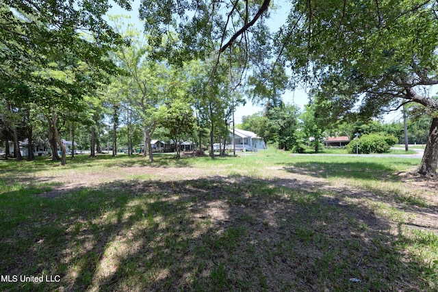 2109 School St, Ocean Springs, MS 39564