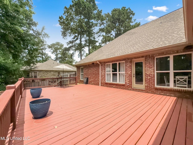 66 Auburn Pl, Hattiesburg, MS 39402 - view of wooden terrace