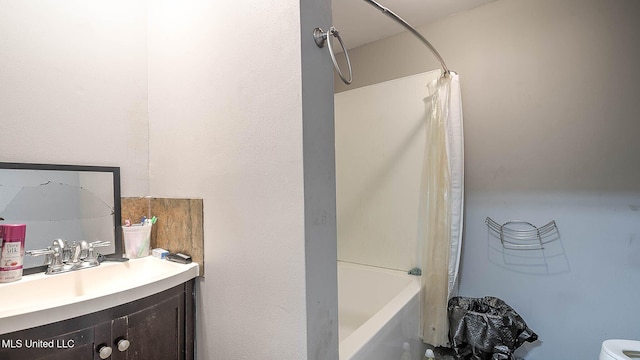 8 Skeeter Ln, Carriere, MS 39426 - full bath featuring vanity, shower / tub combo with curtain, and toilet