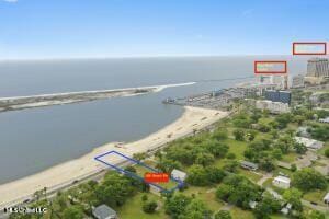 560 Beach Blvd, Biloxi, MS 39530