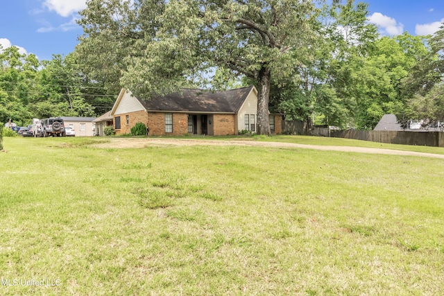 231 Hickory Ln, Batesville, MS 38606 - view of yard