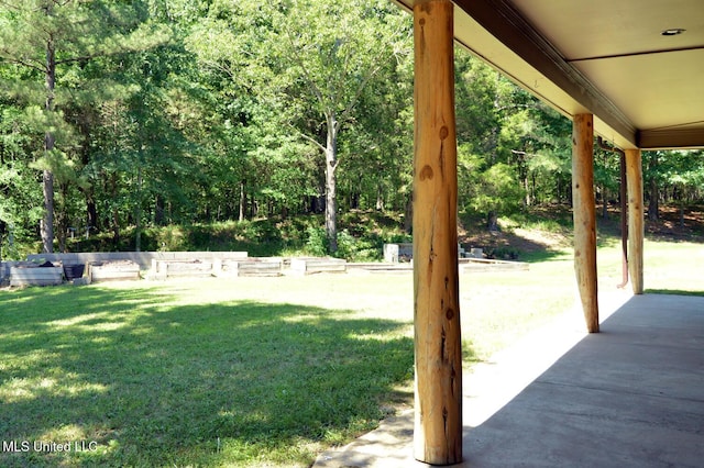 1088 S Red Banks Rd, Byhalia, MS 38611 - view of green lawn