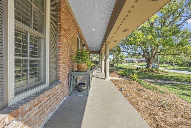 2629 Park View Dr, Biloxi, MS 39531 - view of patio / terrace