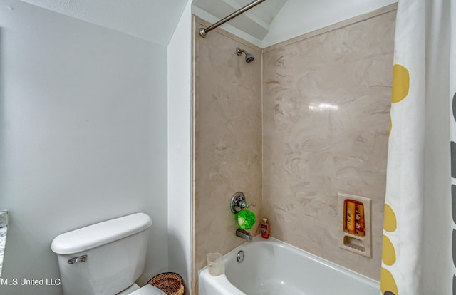 865 Wellington Way, Madison, MS 39110 - full bath with toilet, bathing tub / shower combination, and vaulted ceiling