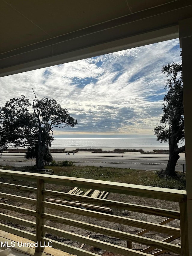 534 Beach Dr, Gulfport, MS 39507 - deck with a water view
