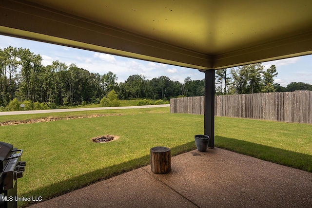 3289 Marion Ln, Southaven, MS 38672 - view of yard with a patio area