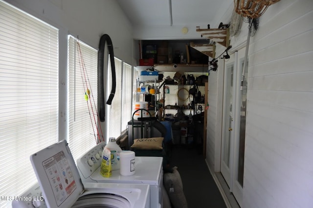 1009 Resca De La Palma St, Pascagoula, MS 39567 - washroom with washing machine and dryer