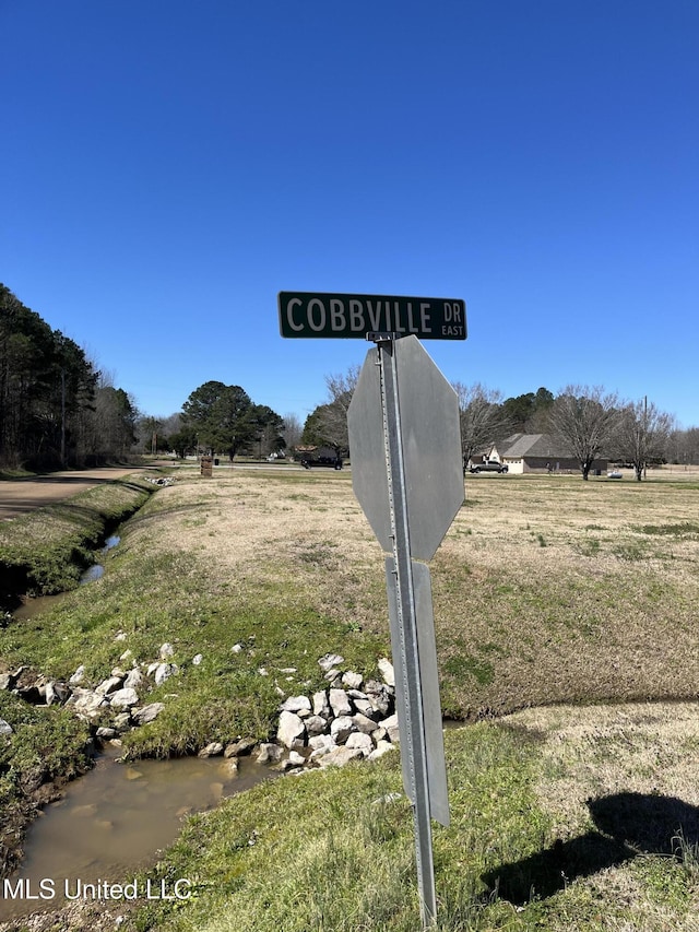 Listing photo 2 for Cobbville Rd, Canton MS 39046