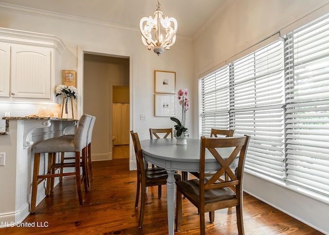 124 Westerly Pl, Madison, MS 39110 - dining room featuring wood finished floors, ornamental molding, a chandelier, and baseboards