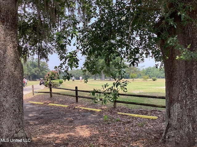 8102 Fairway Villa Dr, Gautier, MS 39553 - view of yard